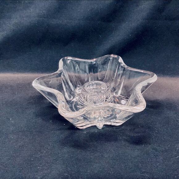 Design Glass Taper Candleholder - Picture 1 of 4